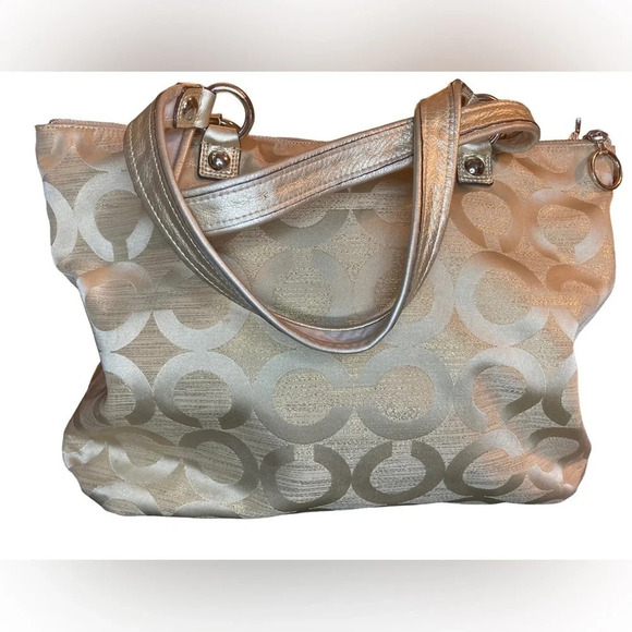 COACH Poppy Purse Bag Signature Cs Monogram Cream and Gold THREE Hang Tags GUC - Picture 4 of 16